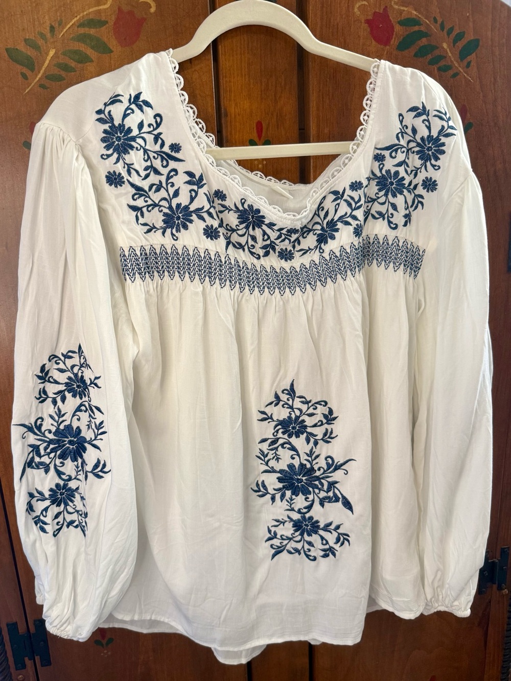 Stunning boho embroidered long sleeve lined blouse NEW